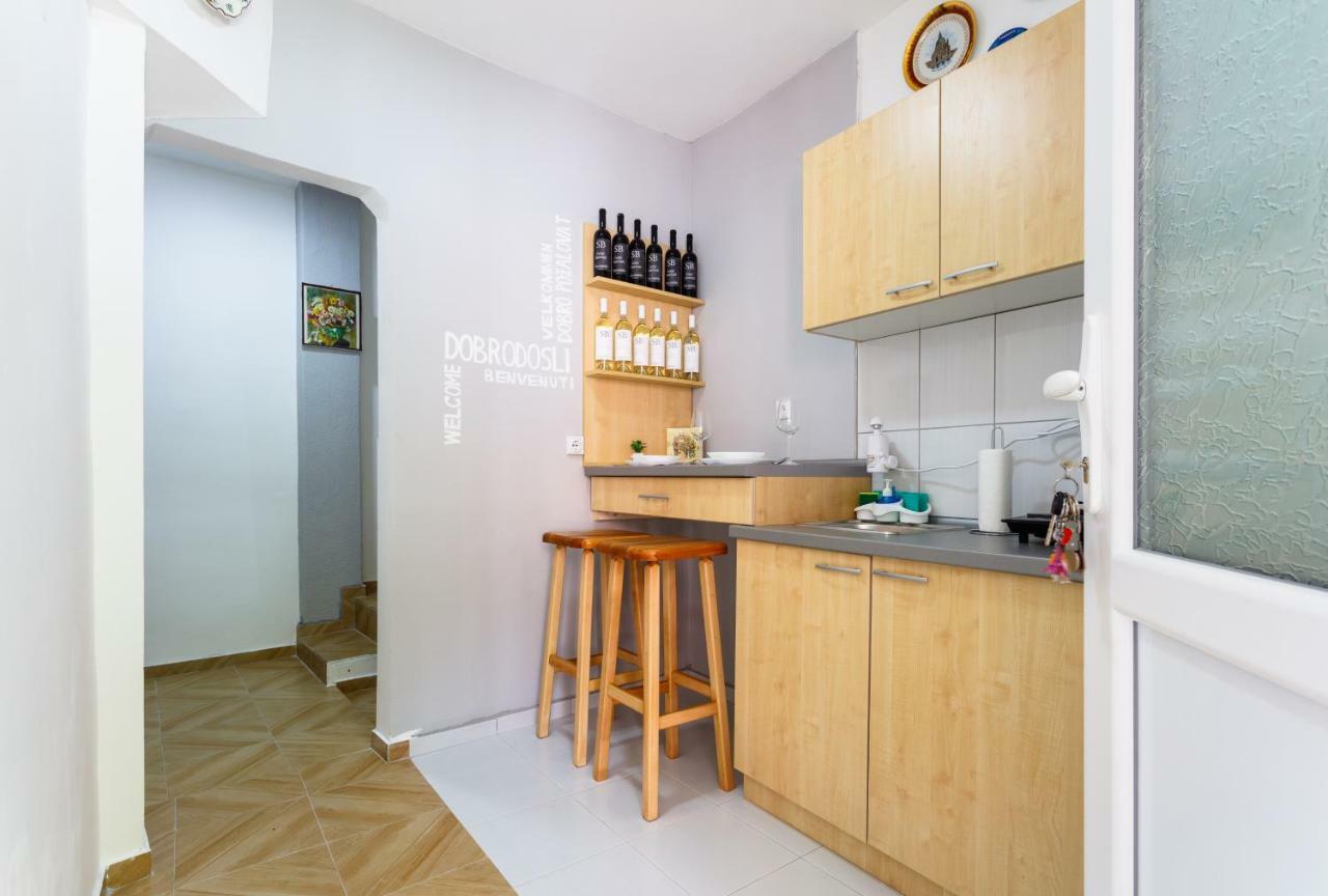 Sb Centar Apartmani Nis Exterior photo